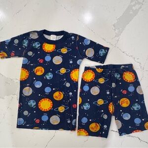 Hanna Andersson Solar System Kids Pajama Set - Navy and Orange
